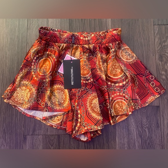 PLT - Red & Gold Satin Chain Print Floaty Shorts - XS/0 - NWT - Picture 7 of 10